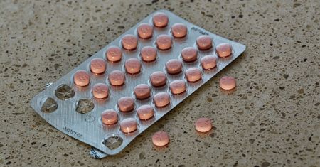 Najlepsze witaminy dla mózgu. Mogą zmniejszyć ryzyko udaru