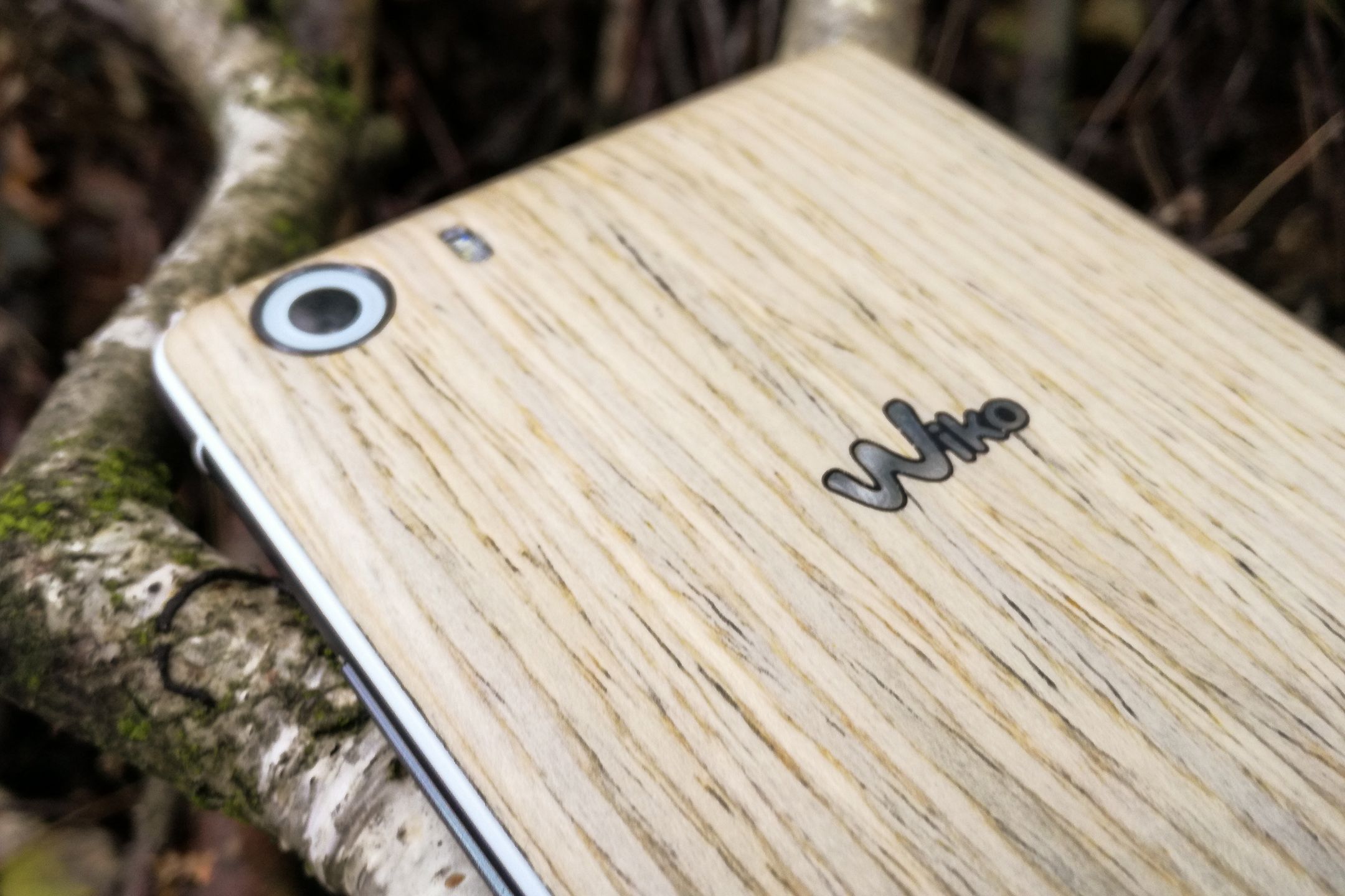 Wiko Fever SE – test drewnianego, świecącego w ciemności francuskiego smartfonu 6