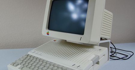 Zasłużeni projektanci interfejsów: Apple „niszczy wzornictwo” i szkodzi branży