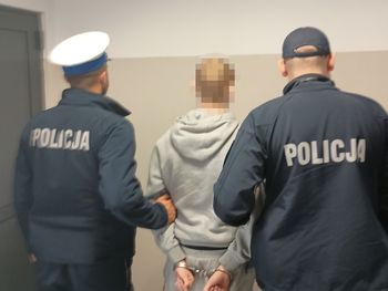 15-latek groził nożem 14-latkowi i ukradł mu motorower. Niebezpieczne zdarzenie w Sierpcu