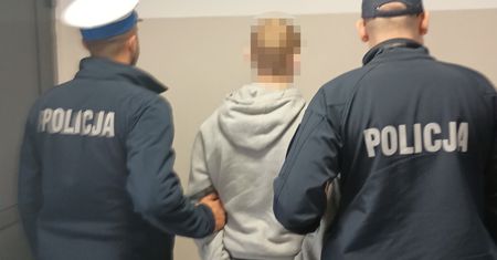 15-latek groził nożem 14-latkowi i ukradł mu motorower. Niebezpieczne zdarzenie w Sierpcu