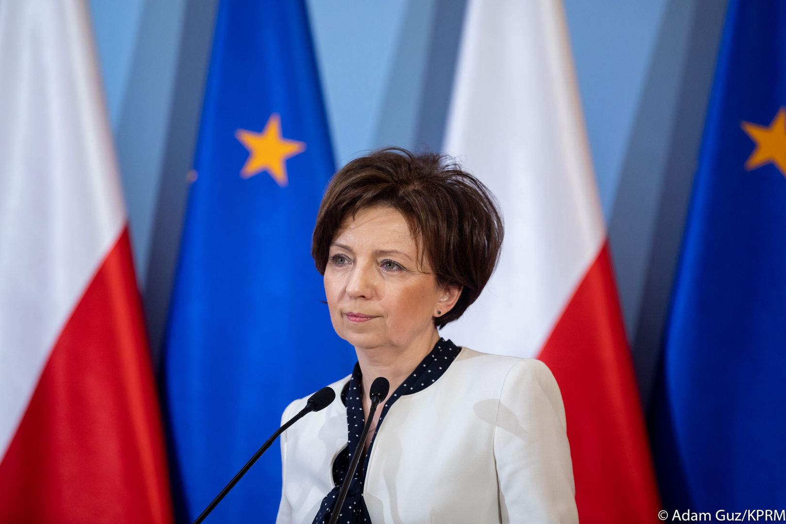 Kiedy wypłaty 300 plus? Lepiej pospieszyć się z wnioskiem