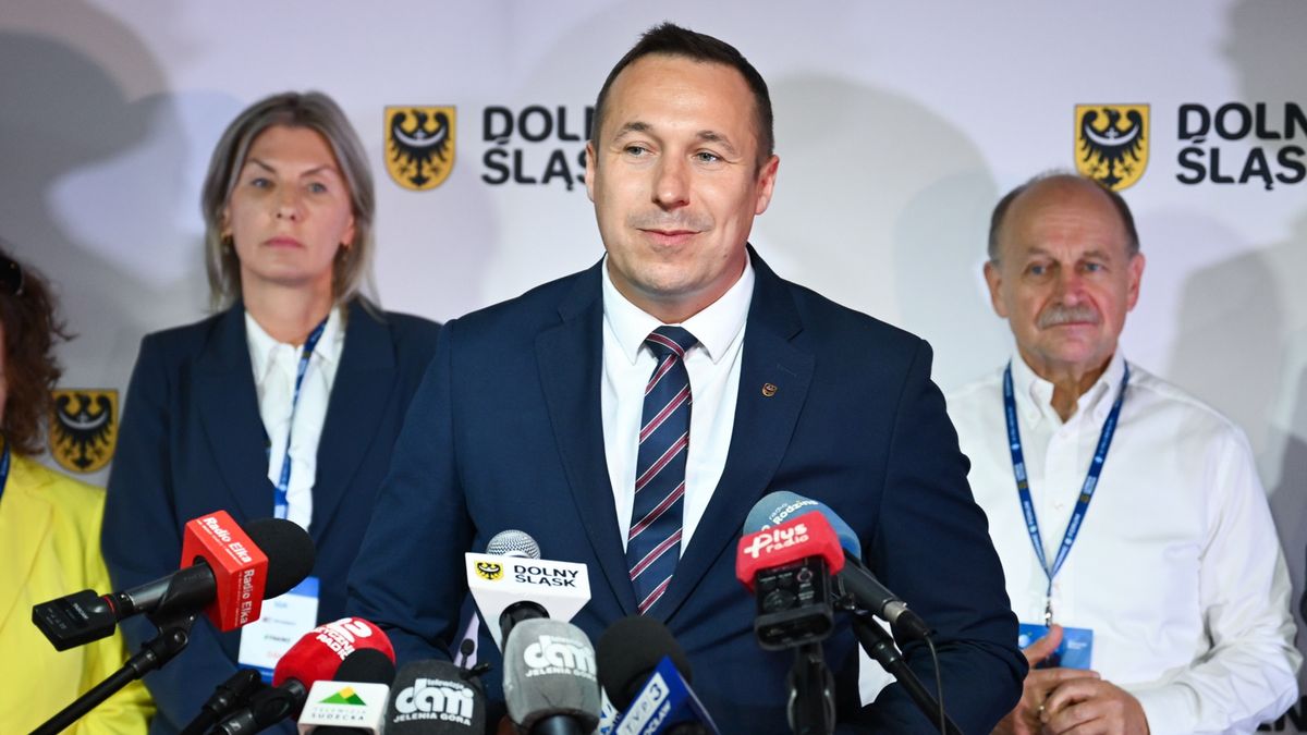 Marszałek województwa dolnośląskiego Paweł Gancarz