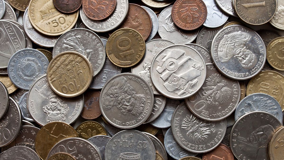 Stare monety z czasów PRL.