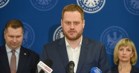 Dane o receptach dla każdego lekarza. Kto ma dostęp, ten wie wszystko