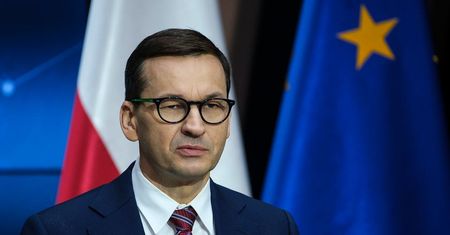 Złamana obietnica i perspektywa budżetowej katastrofy. Premier Morawiecki zmienia strategię