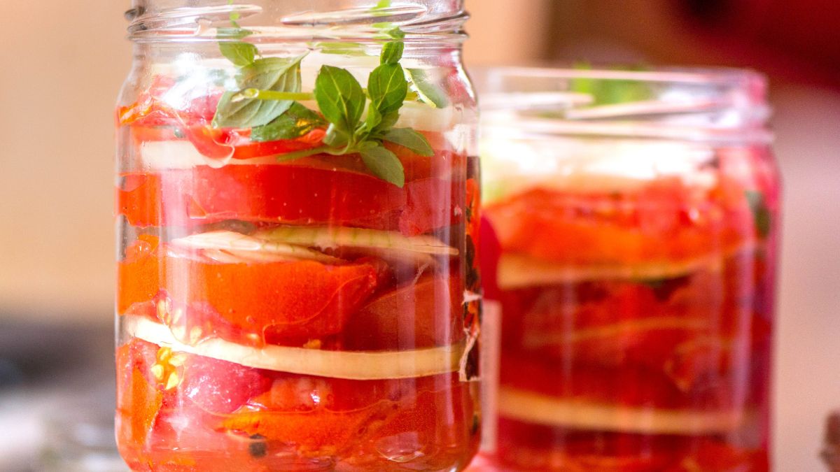 Pomidory w słoikach - Pyszności