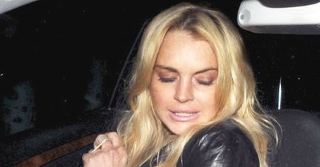 Lohan piła WÓDKĘ z butelki na wodę!