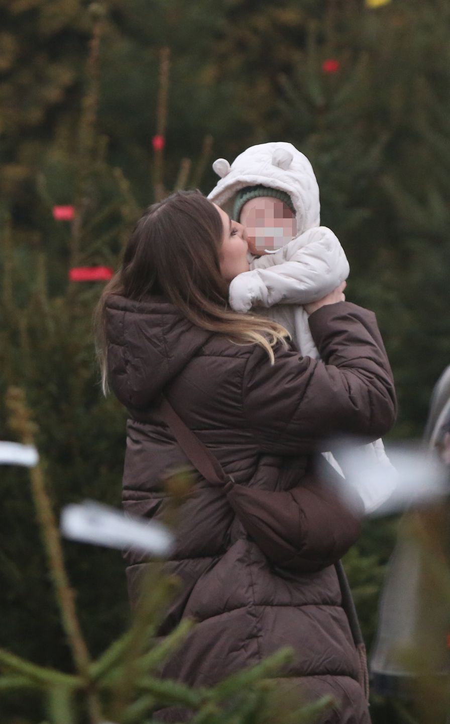 Faustyna Martyniuk na świątecznym shoppingu z siostrą i synkiem