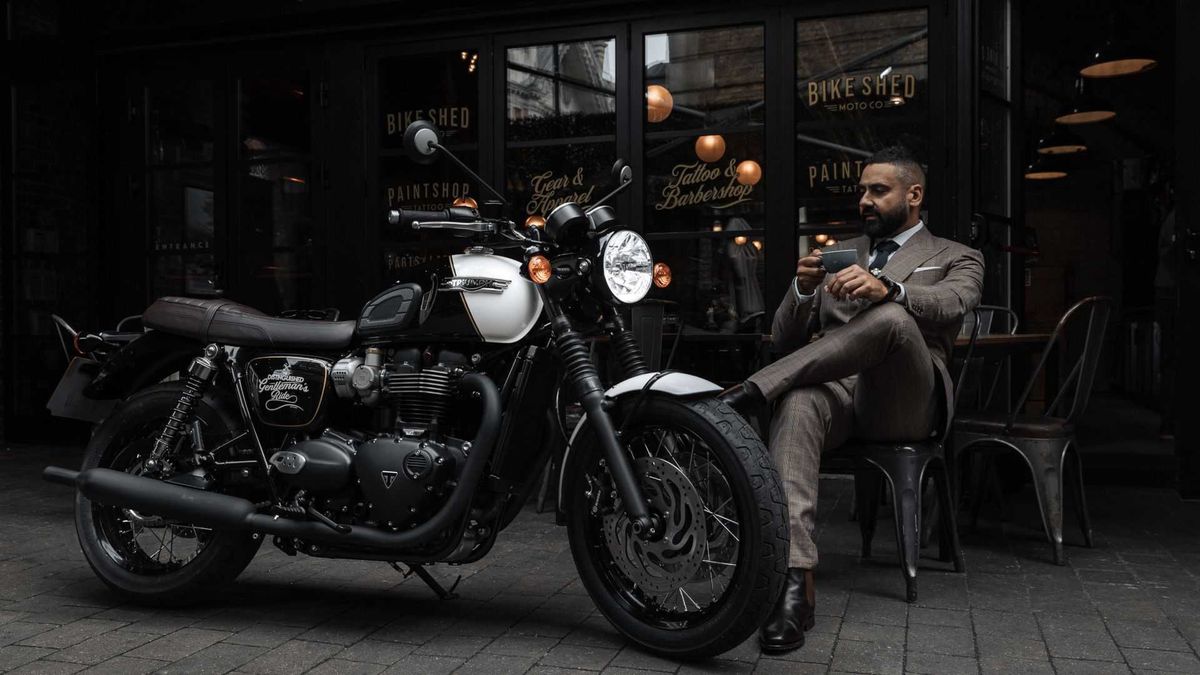 Triumph Bonneville T120 Black DGR