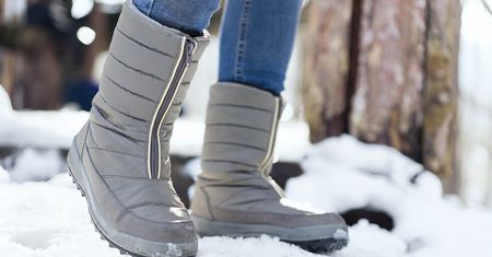 Śniegowce damskie – jakie wybrać? Te modele mają najlepsze opinie