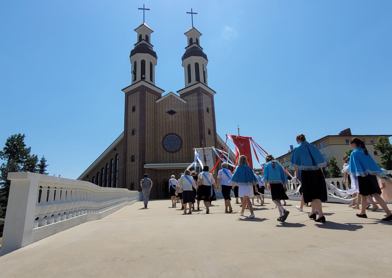 Bunt w parafii, poszło o księdza. Dzieci mówiły do niego po imieniu