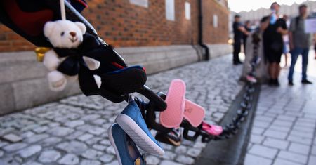 Szokujący raport. Berlin przez lata oddawał dzieci pedofilom