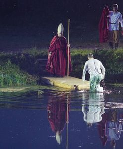 Płaszcz, szpada i kropidło. Tysiąc lat Polski w dwie godziny