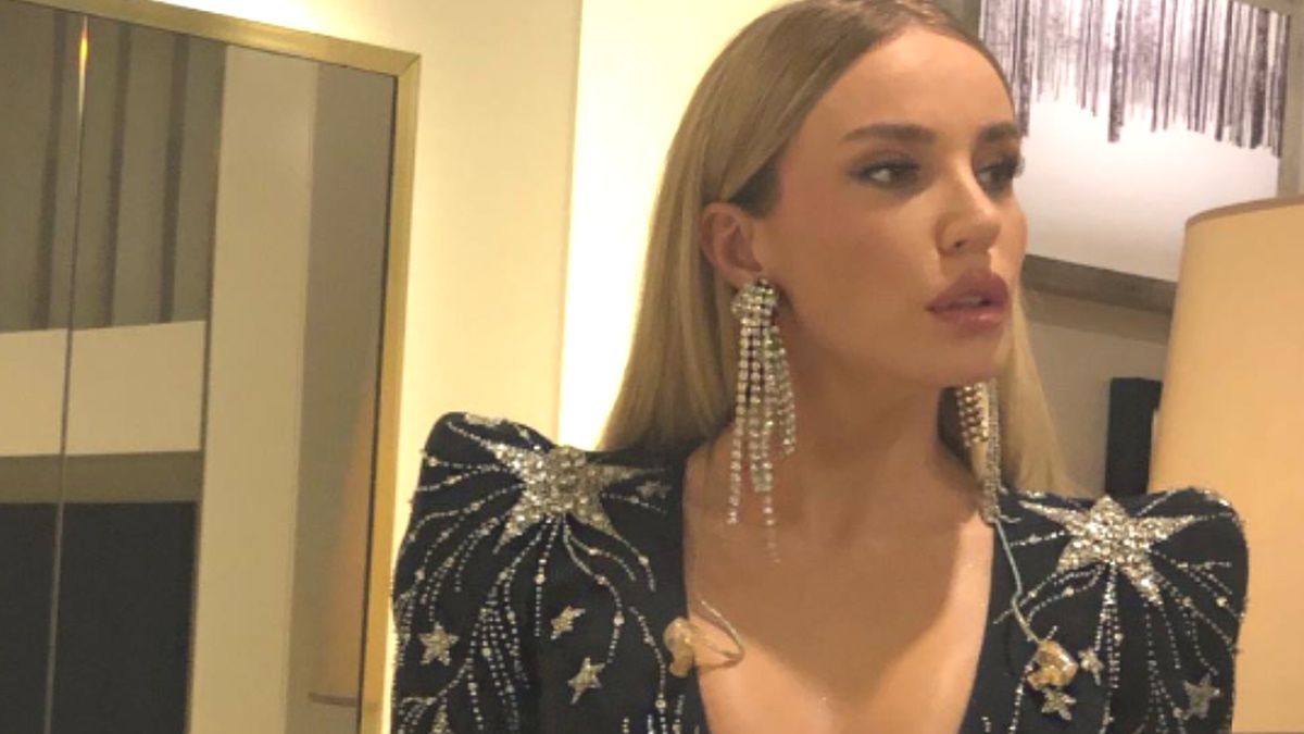 Turecka piosenkarka Gulsen wpadła w poważne tarapaty. Wszystko przez jeden dowcip