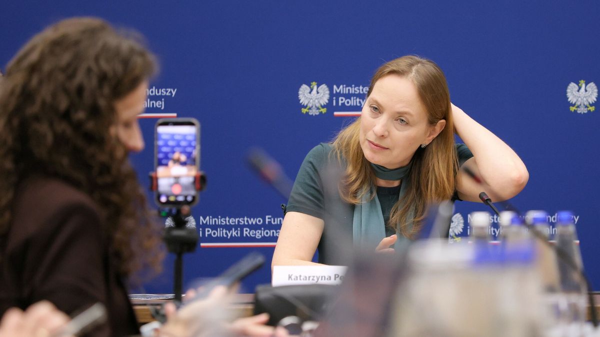 Katarzyna Pełczyńska-Nałęcz, ministra funduszy i polityki region
