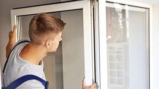 5 sygnałów, że twoje okna nadają się do wymiany. Większość Polaków to ignoruje