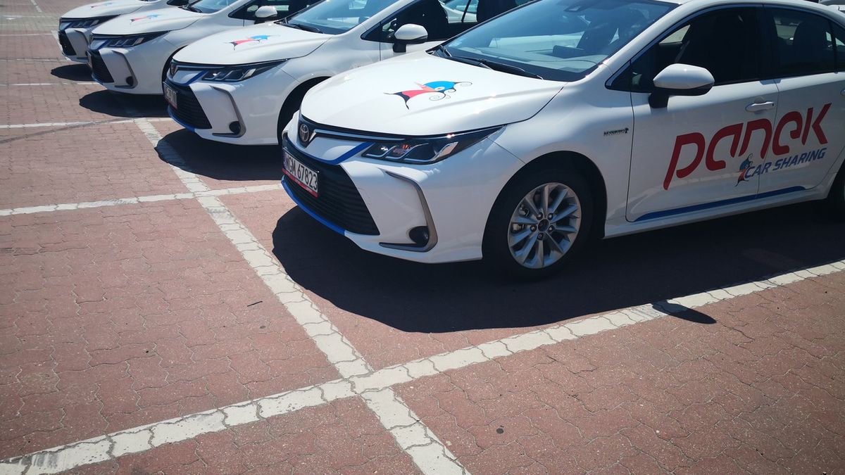 Samochody do wypożyczenia przy pomocy aplikacji są w każdym większym mieście.