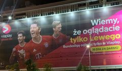 „Wiemy, że oglądacie tylko Lewego” i Kacper Ruciński w reklamach Viaplay (wideo)