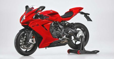 MV Agusta F3 Rosso dostała sporo usprawnień na 2021 r.
