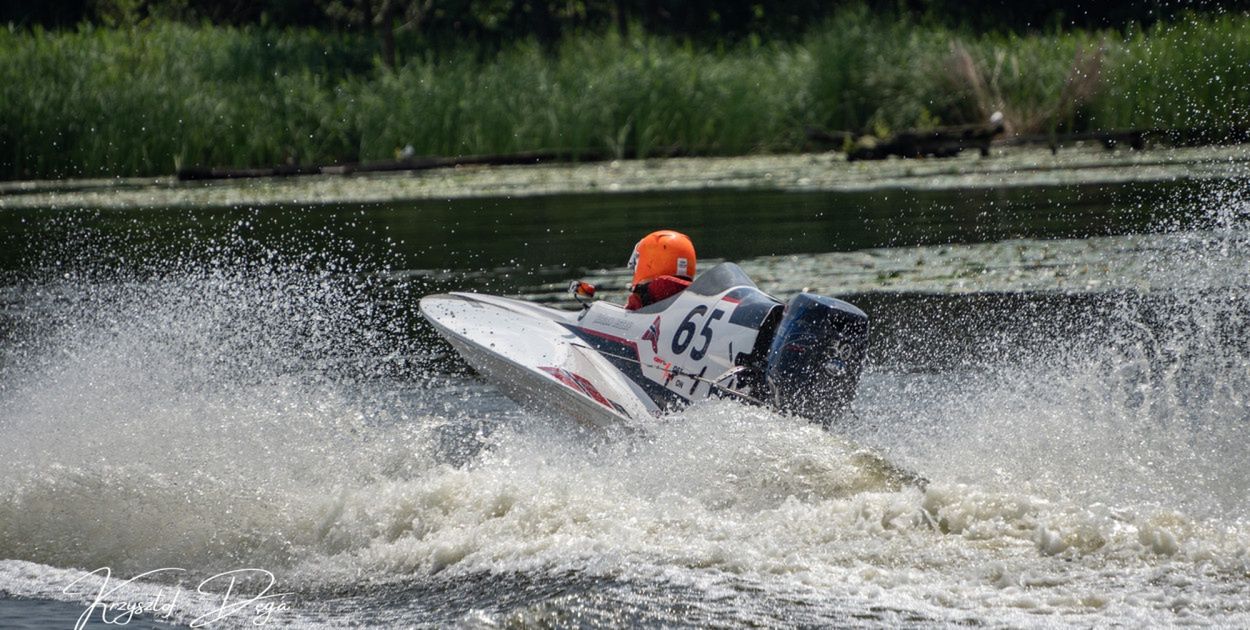 Trzy medale motorowodnych ME dla Polaków  w Chodzieży