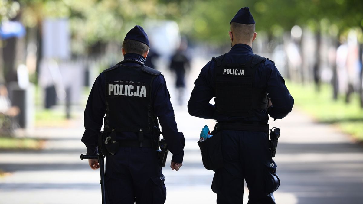 Sąd w Kamiennej Górze stwierdził, że na policjantów można mówić "pały"