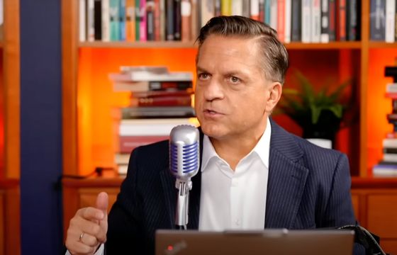 Oto lider wśród dziennikarzy politycznych na YouTube. A działa najkrócej