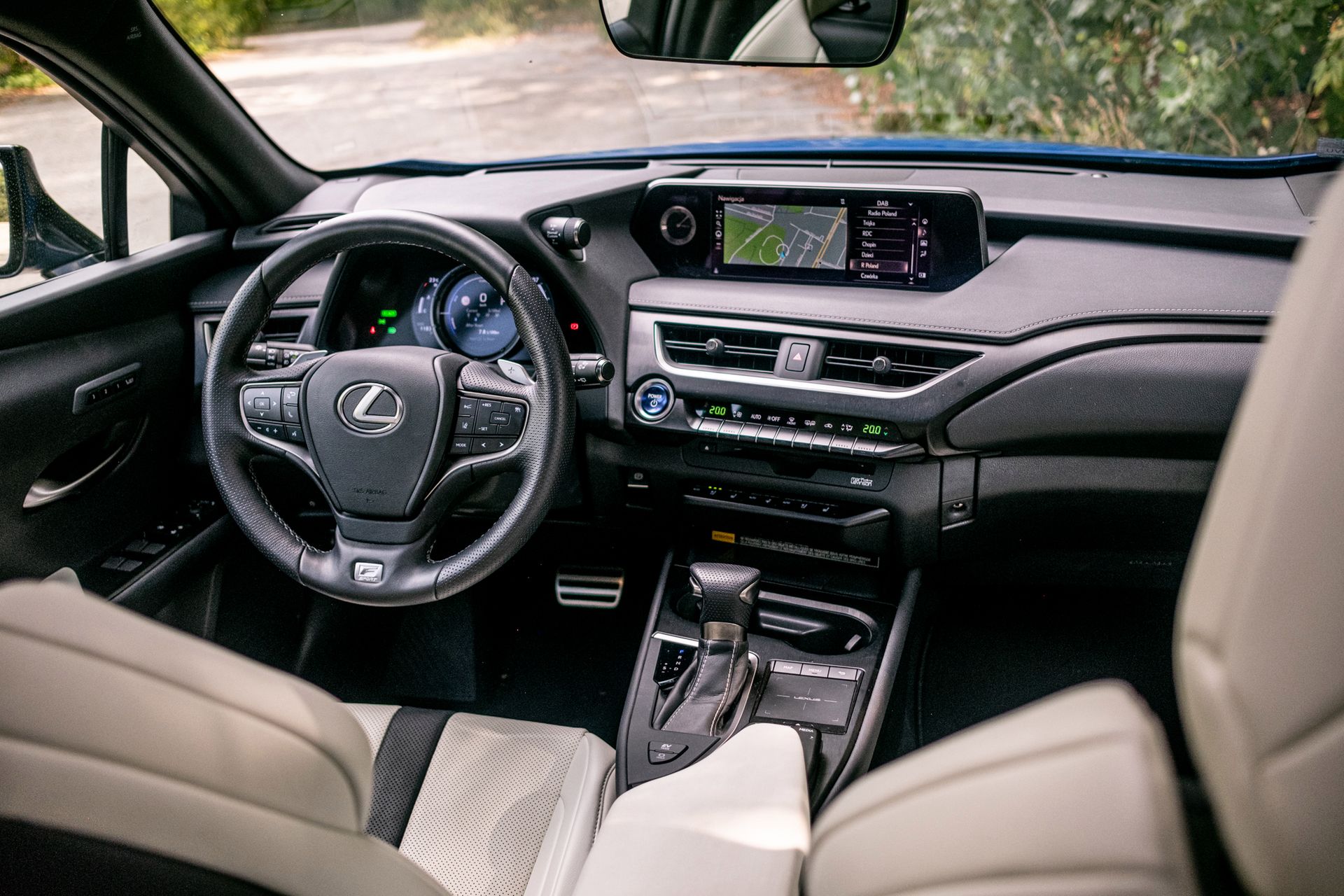 Lexus UX 250h (2019) (fot. Błażej Żuławski)