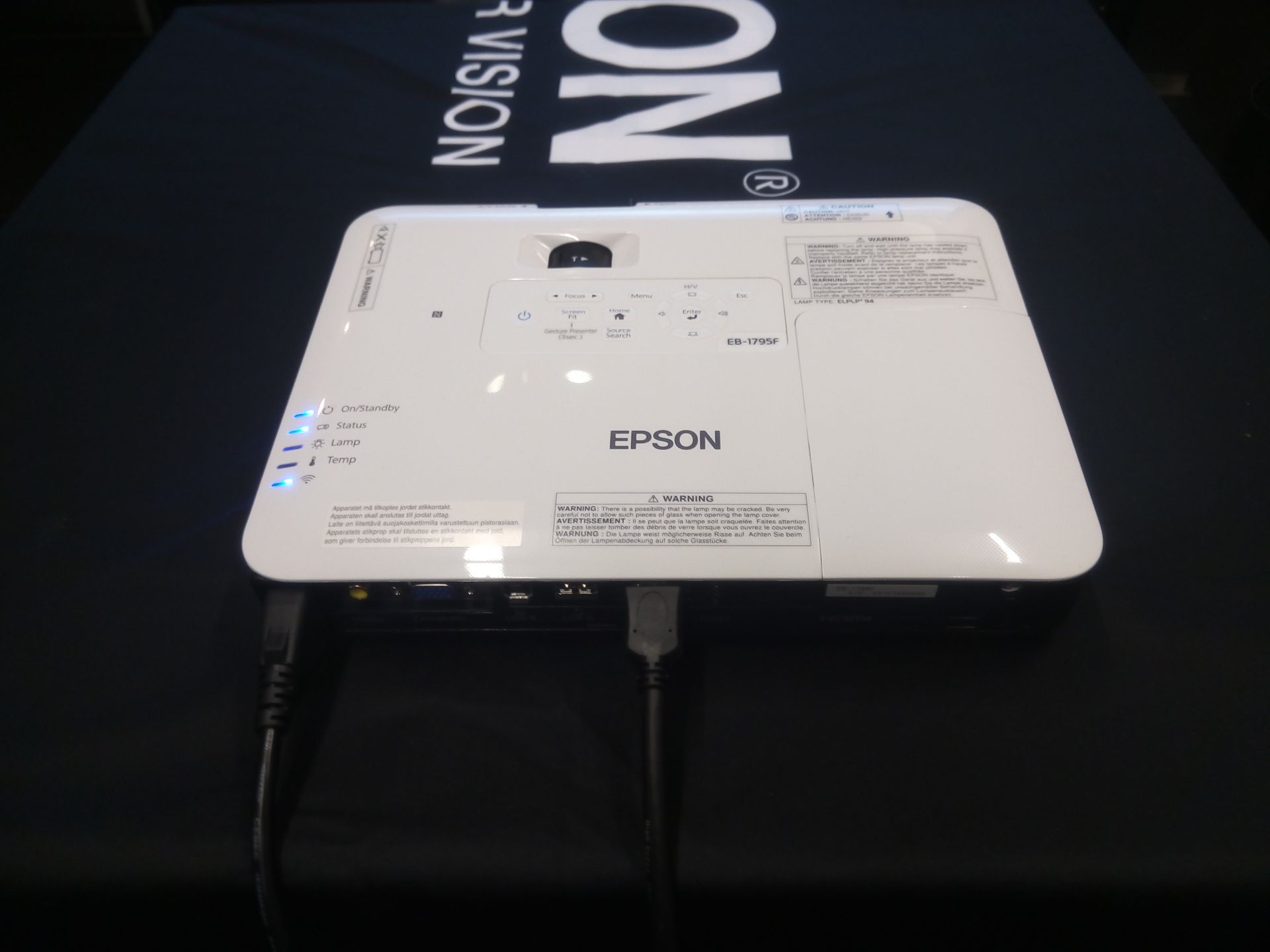 Najbardziej kompaktowy ze wszystkich prezentowanych rzutników