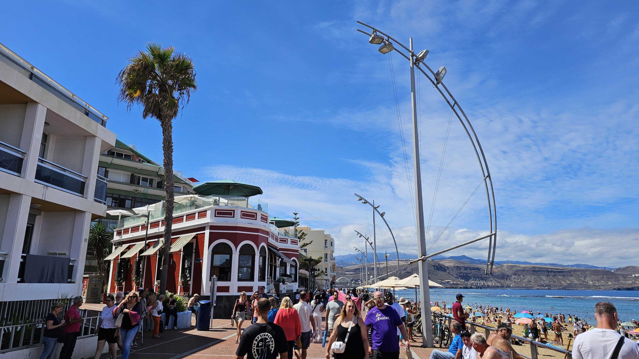 Zdaniem mieszkańców problemy mieszkaniowe na Wyspach Kanaryjskic