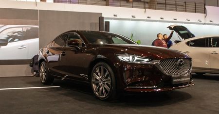 Mazda zrobi sedana z napędem na tył i sześcioma cylindrami? Pod jednym warunkiem