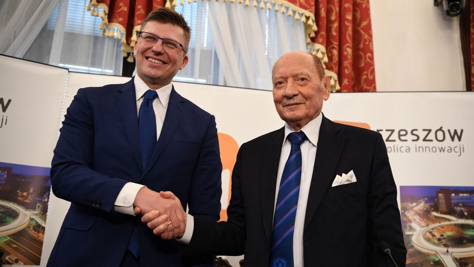 Prezydent Rzeszowa zrezygnował. Wskazał następcę. Reakcja opozycji