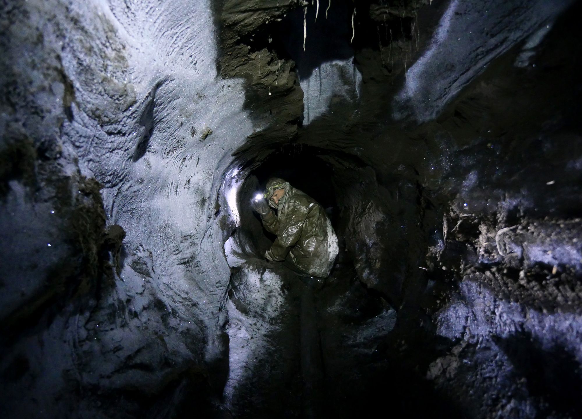 Fotograf spędził 3 tygodnie z kłusownikami... mamutów 7