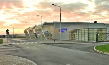 Więcej pasażerów na lotnisku w Radomiu. Wakacyjne loty przyciągają podróżnych