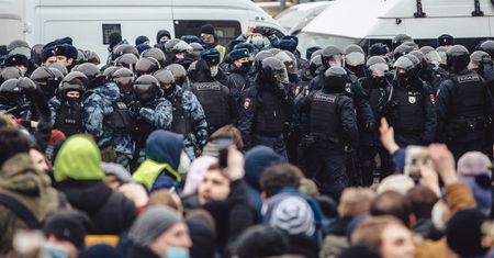 Putin szykuje się na najgorsze. Media: Blokują wszystko