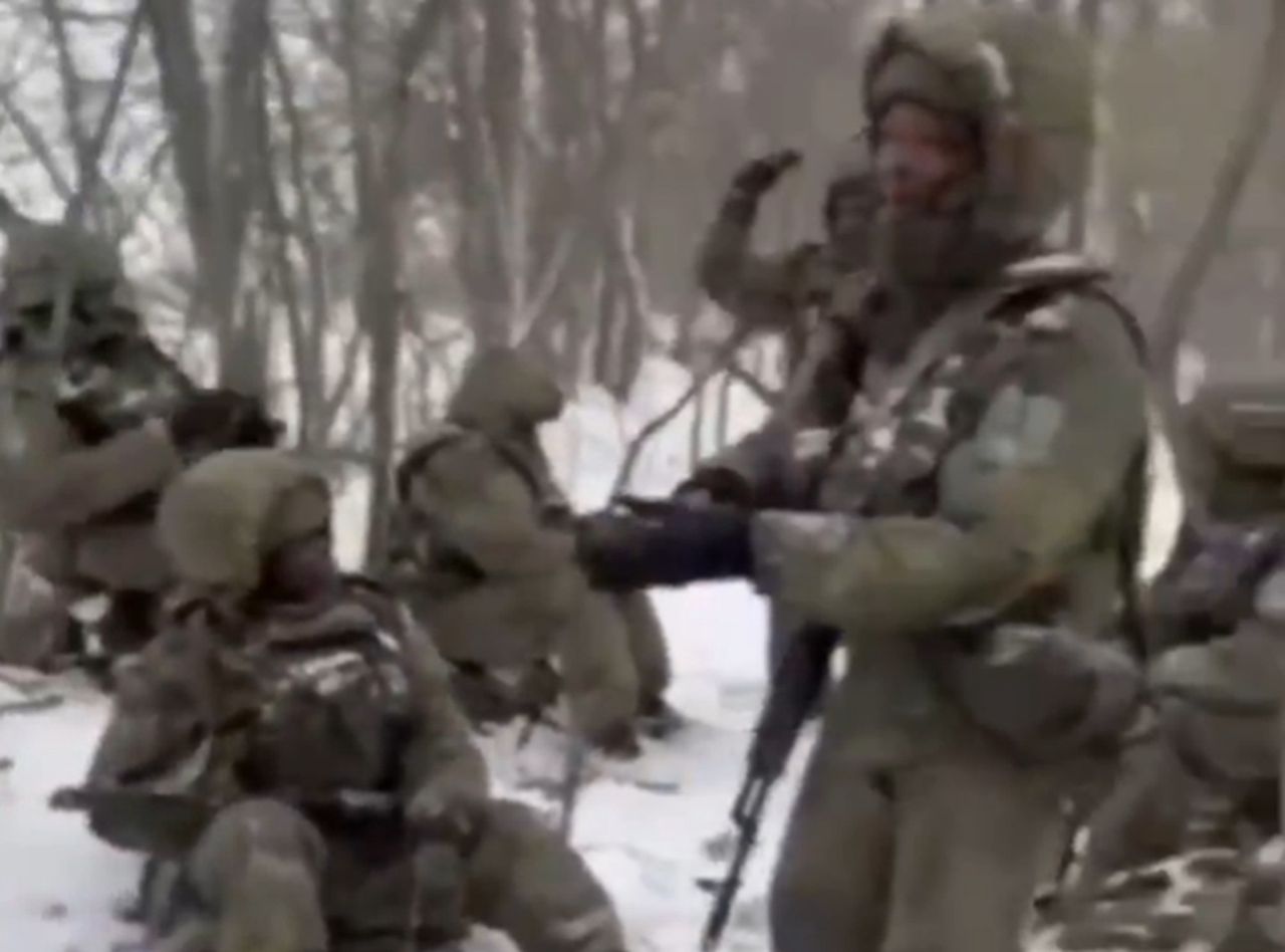 Rosyjski żołnierz wyjął telefon i nagrał najemników. "Jednorazówki"