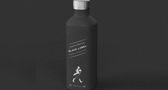 Johnnie Walker trafi do sprzedaży w papierowej butelce