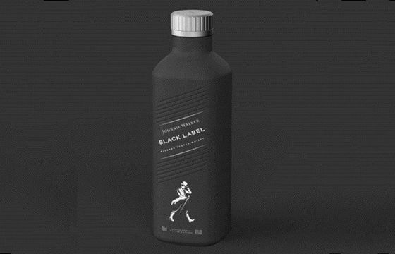 Johnnie Walker trafi do sprzedaży w papierowej butelce