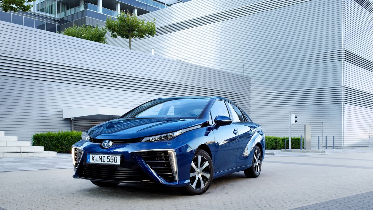 Obecnie produkowana Toyota Mirai z napędem wodorowym