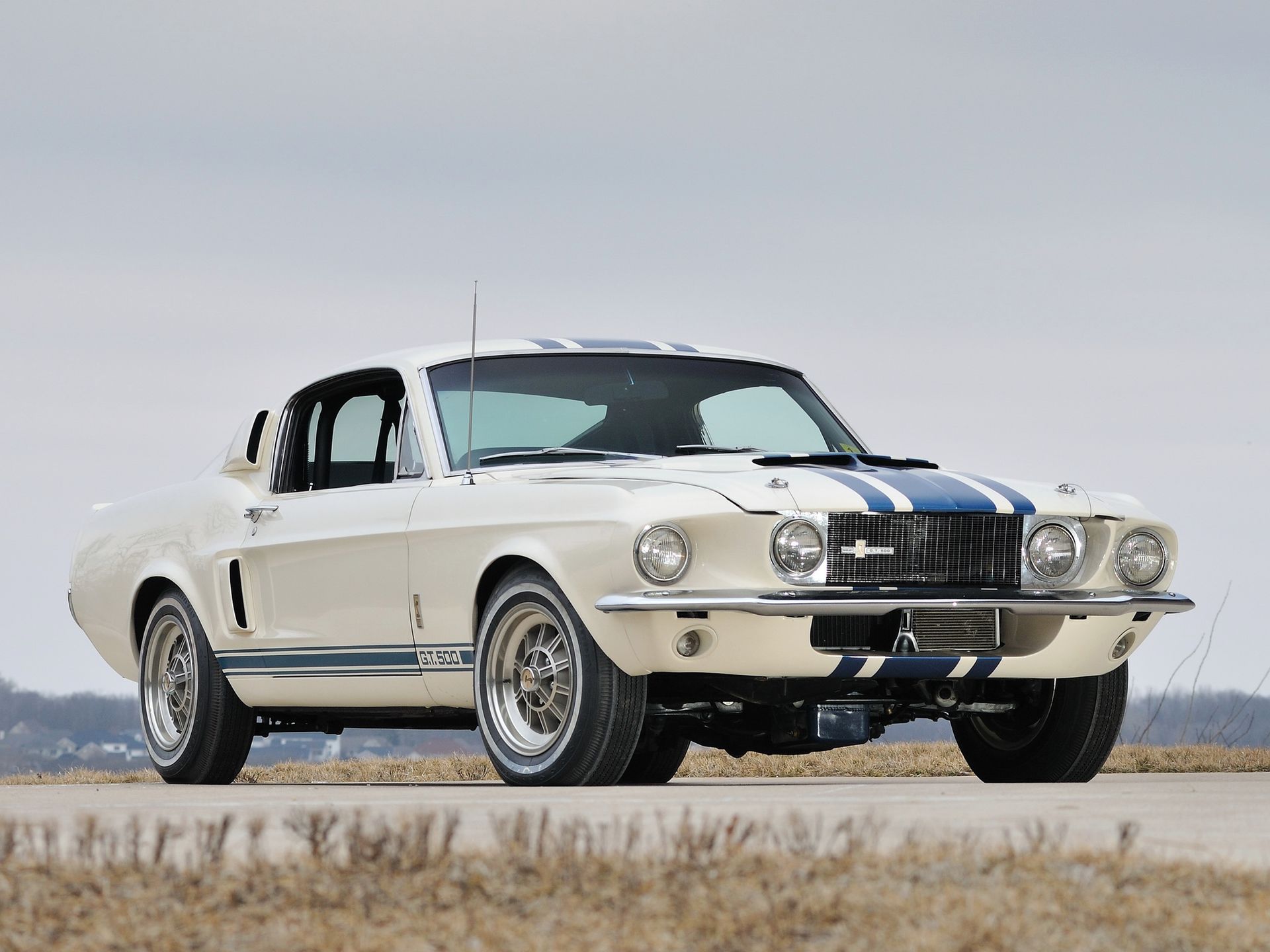 Ford Mustang I: ewolucja od malca po Bossa [galeria zdjęć] 39