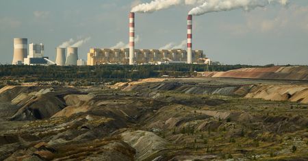 Przepadły miliardy na transformację energetyczną. Na co zostały wydane?