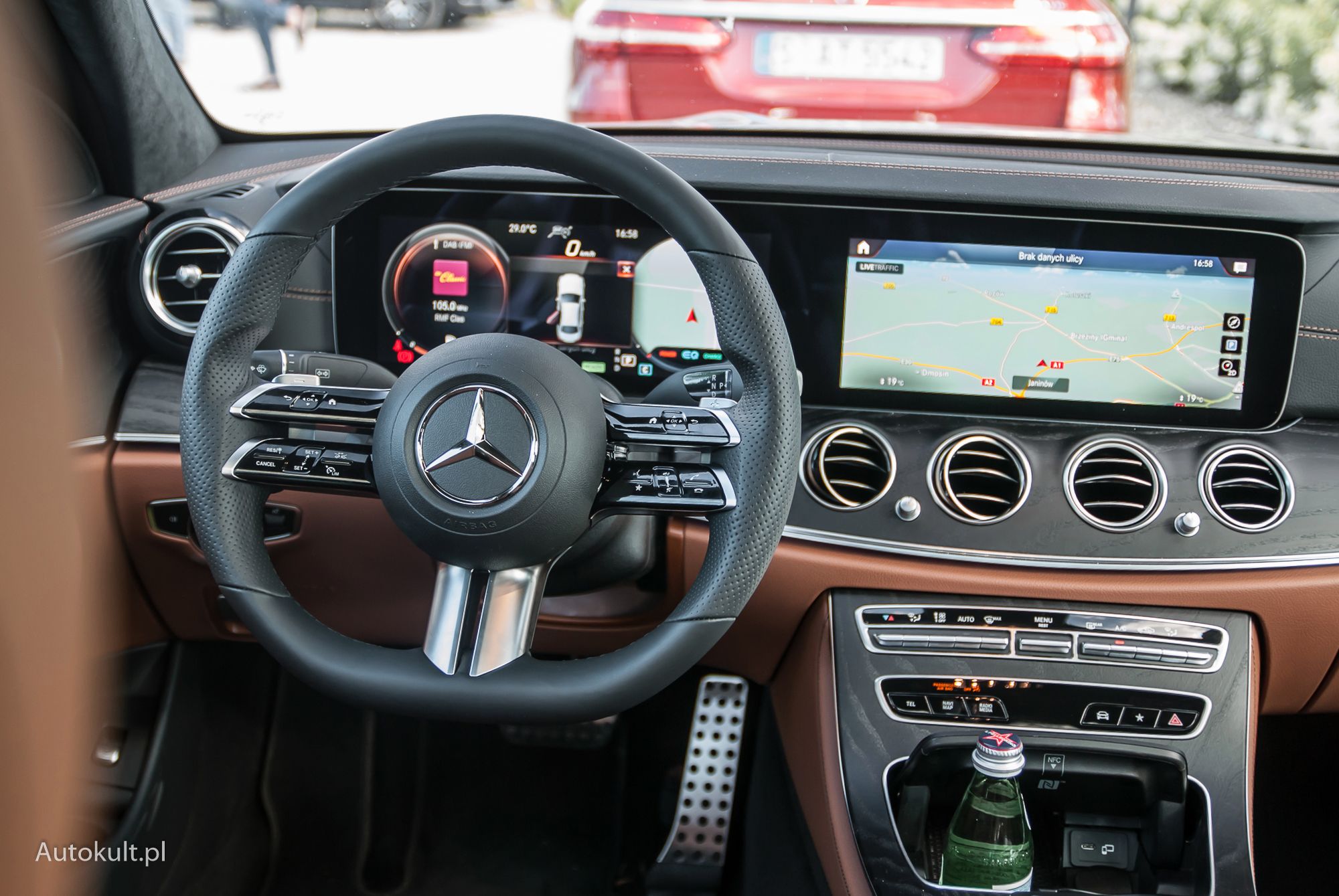 Wnętrze Mercedesa Klasy E