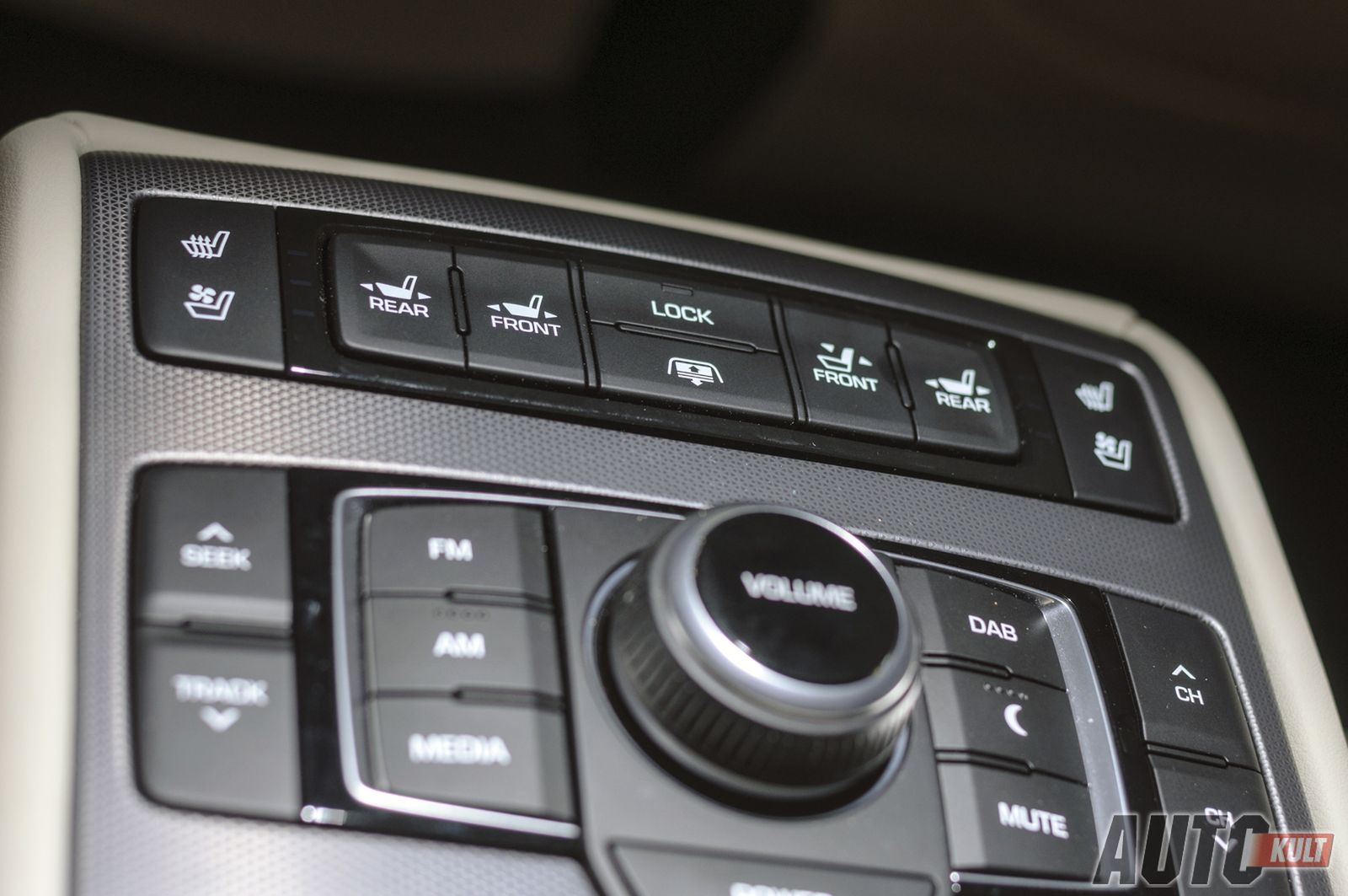 Hyundai Genesis 3,8 V6 - test [galeria] 21