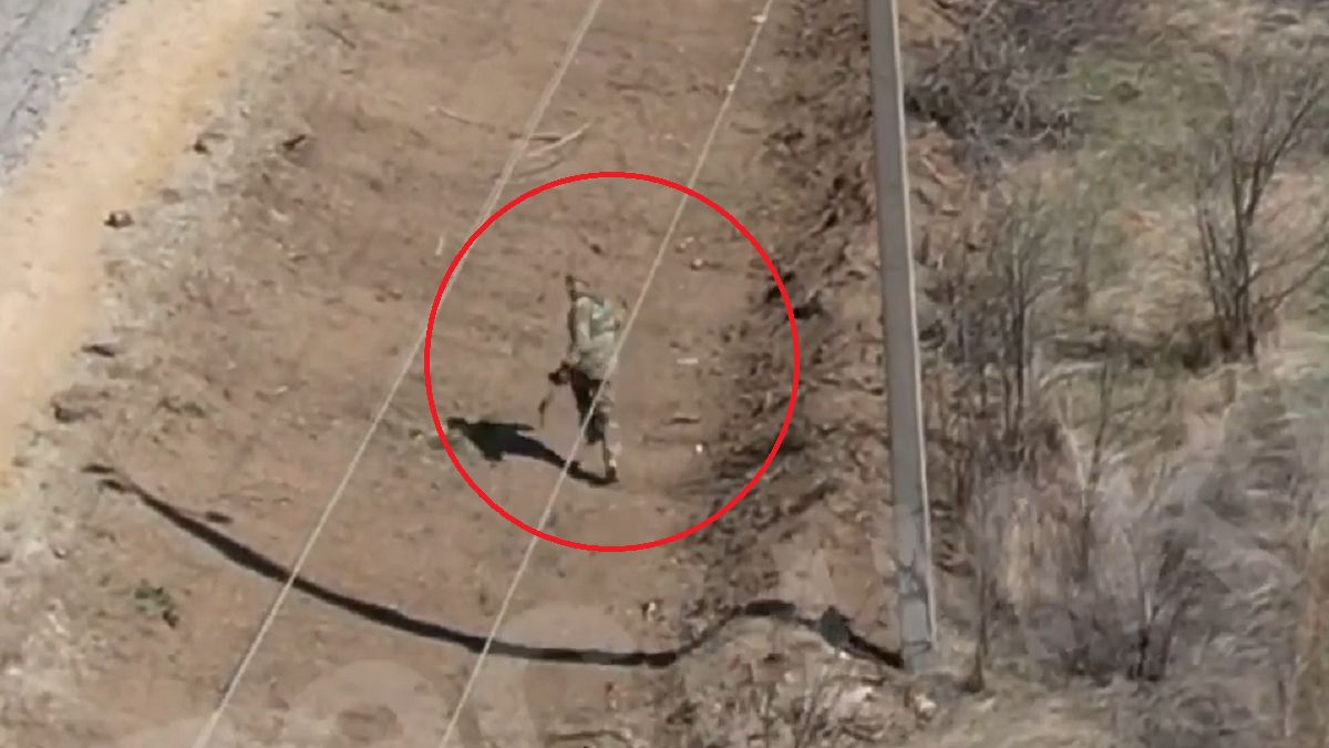 Rosjanin musiał uciekać przed ukraińskim dronem 