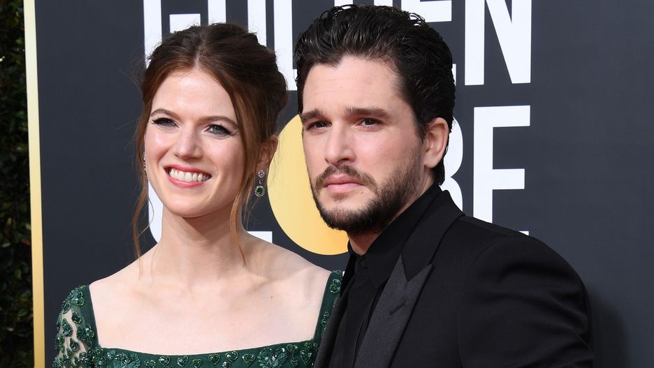 Kit Harington i Rose Leslie wybrali się na długi spacer