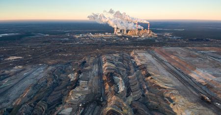 Zimą w Polsce wciąż rządzi węgiel. Zapotrzebowanie na energię rośnie