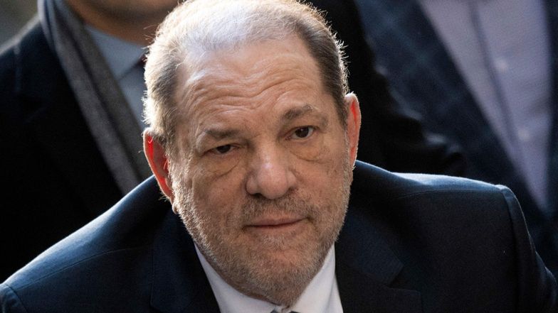 Wypływają historie 4 kolejnych kobiet. Jedna miała 17 lat, gdy zgwałcił ją Weinstein