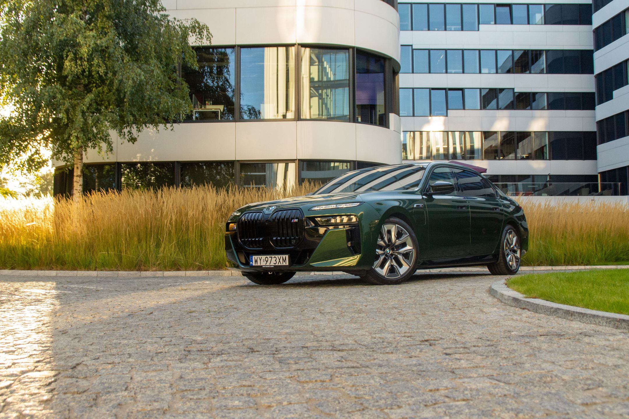 BMW M760e xDrive