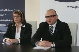 Polski miliarder ścigany przez łowców cieni. Urządza się w Afryce