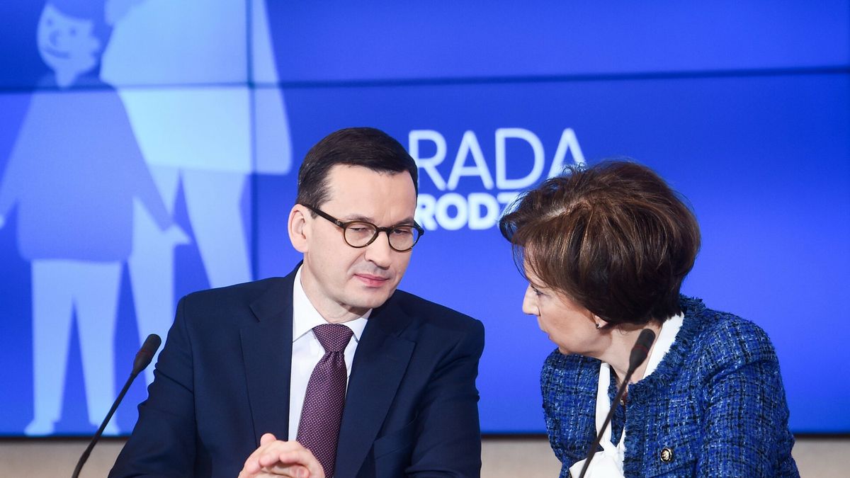 Posiedzenie Rady Rodziny16.12.2019 Warszawa Posiedzenie Rady Rodziny  fot Zbyszek Kaczmarek/REPORTERn/z: Michal Dworczyk, Mateusz Morawiecki, Marlena MalagZbyszek Kaczmarek/REPORTER